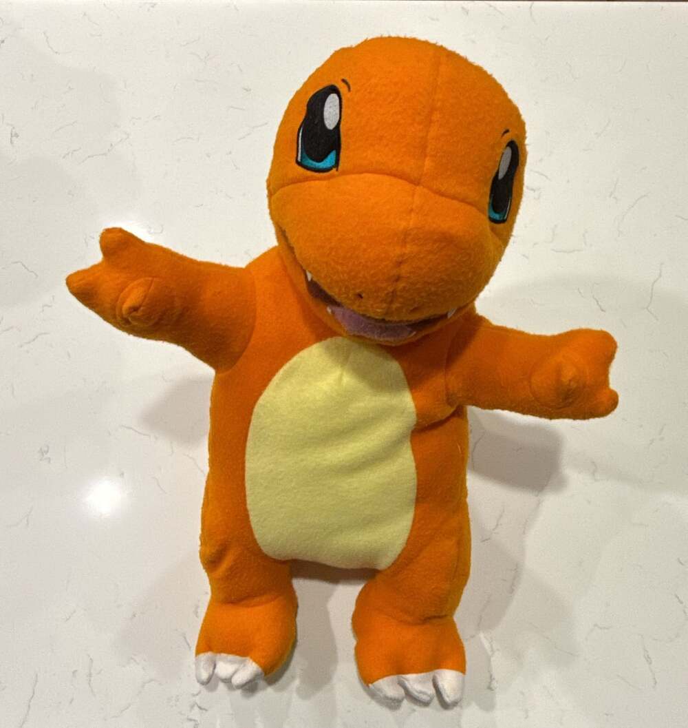 Vintage 1999 Pokemon Charmander Pillow Pal Plush Large Stuffed Animal